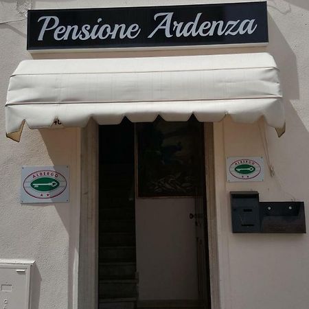 Albergo Pensione Ardenza Self Check-In Ливорно Экстерьер фото