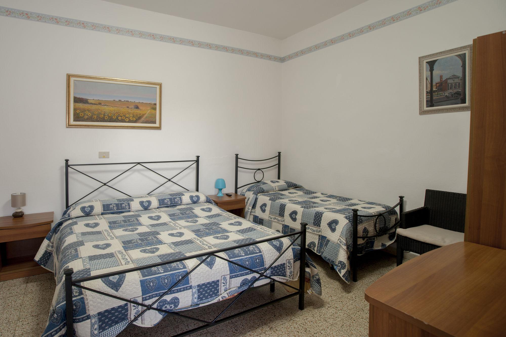 Albergo Pensione Ardenza Self Check-In Ливорно Экстерьер фото