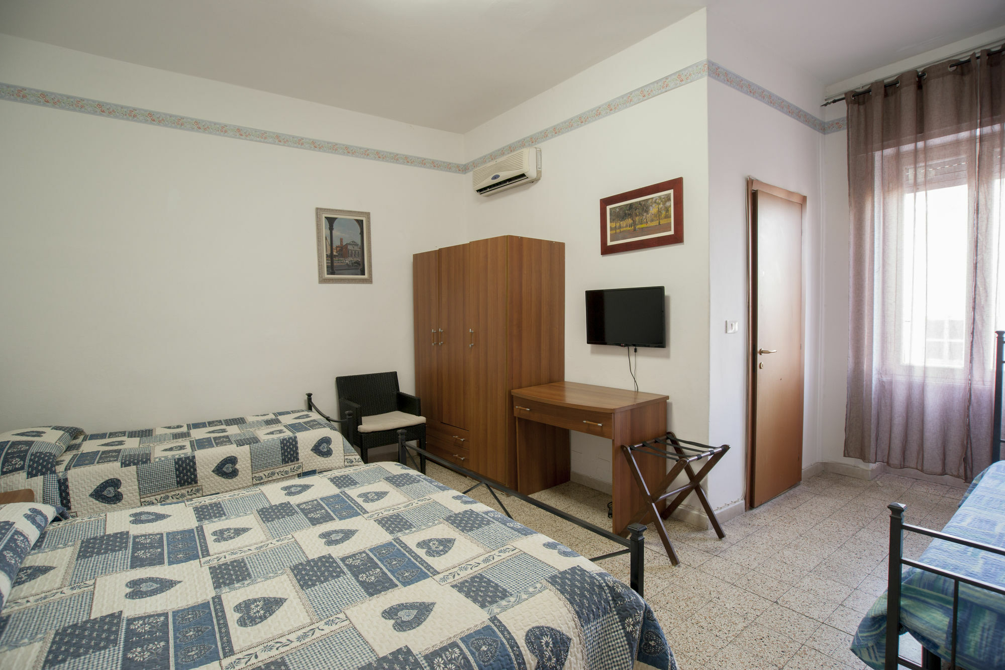 Albergo Pensione Ardenza Self Check-In Ливорно Экстерьер фото